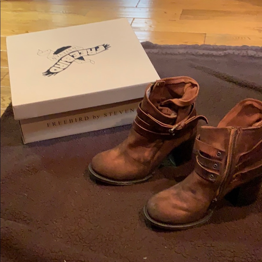 Free Bird by Steven size 9